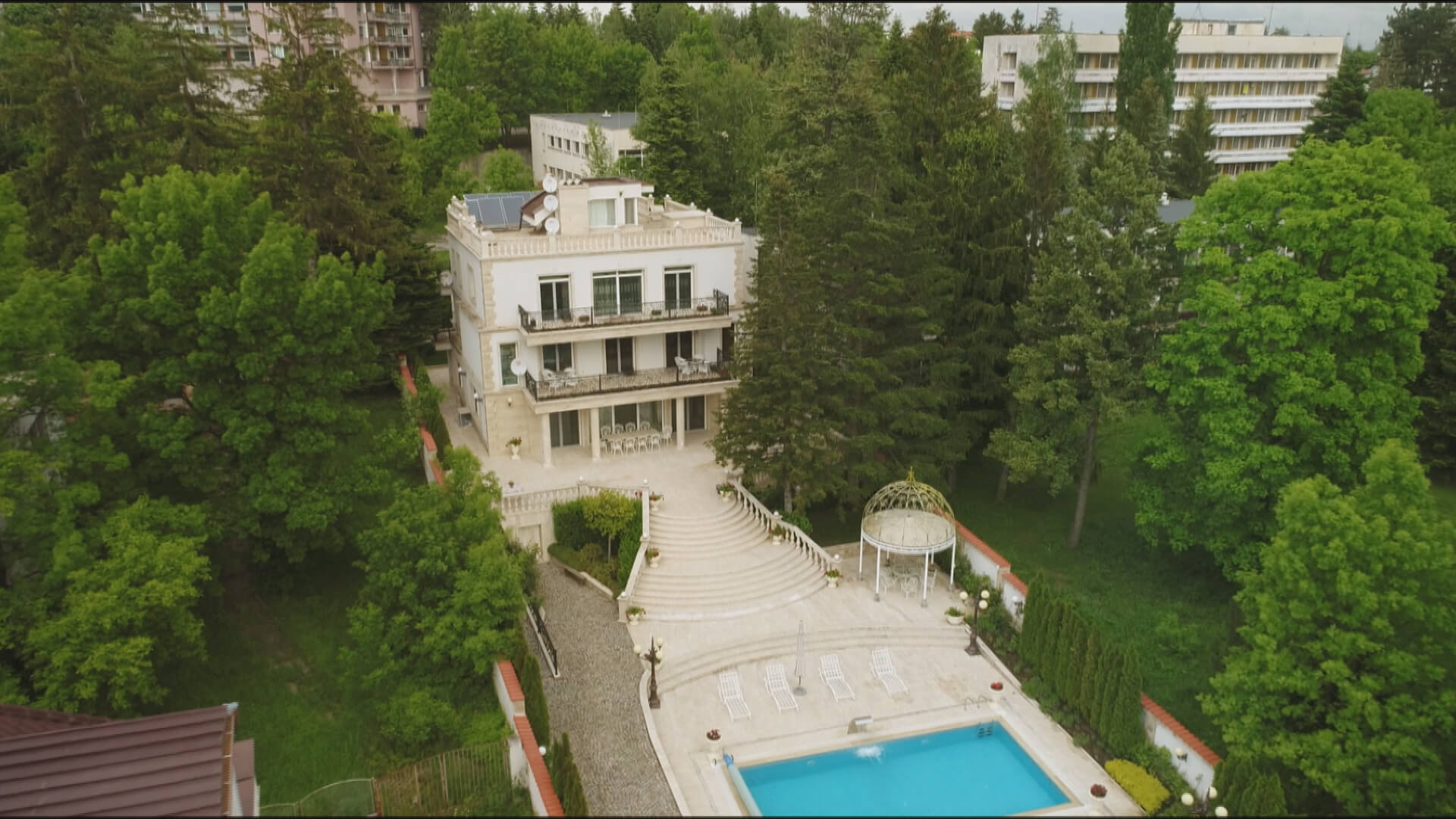 Абитуриентският бал на Биляна #3>