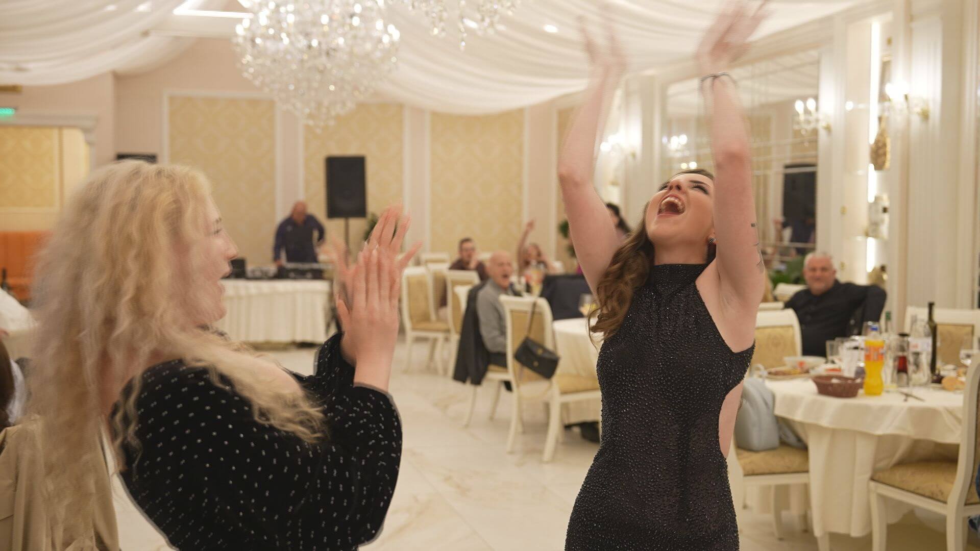 Абитуриентски бал на Деси #2>